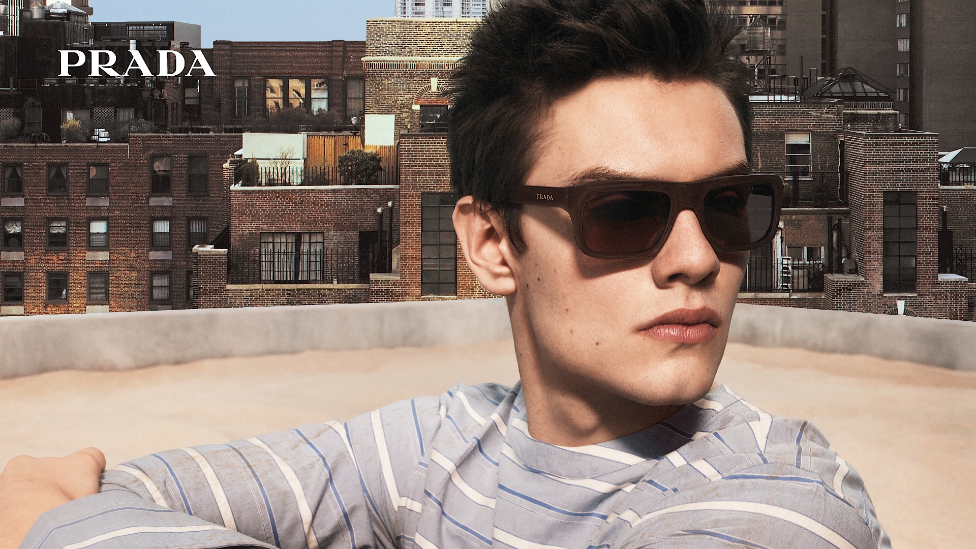 1484_PR_26_Campaign_MAYISSUE26Eyewear_Photo_Main_Derived_MI-OUS1_LOGO_16x9_72